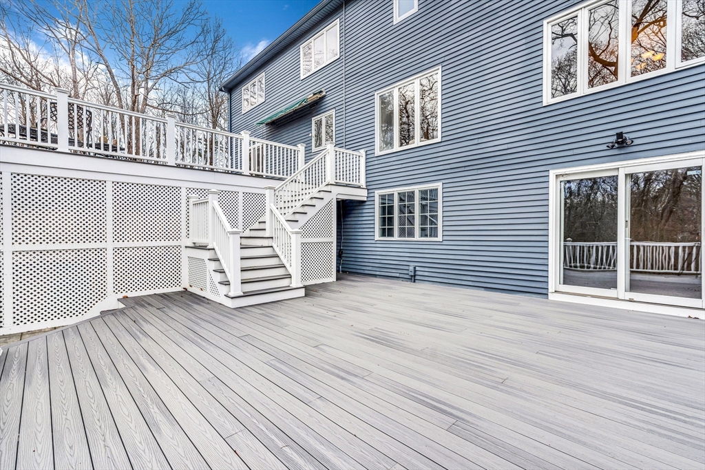 133 Palisades Circle