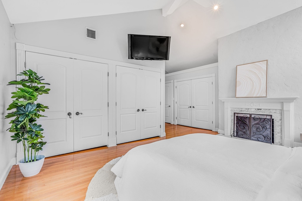 133 Palisades Circle