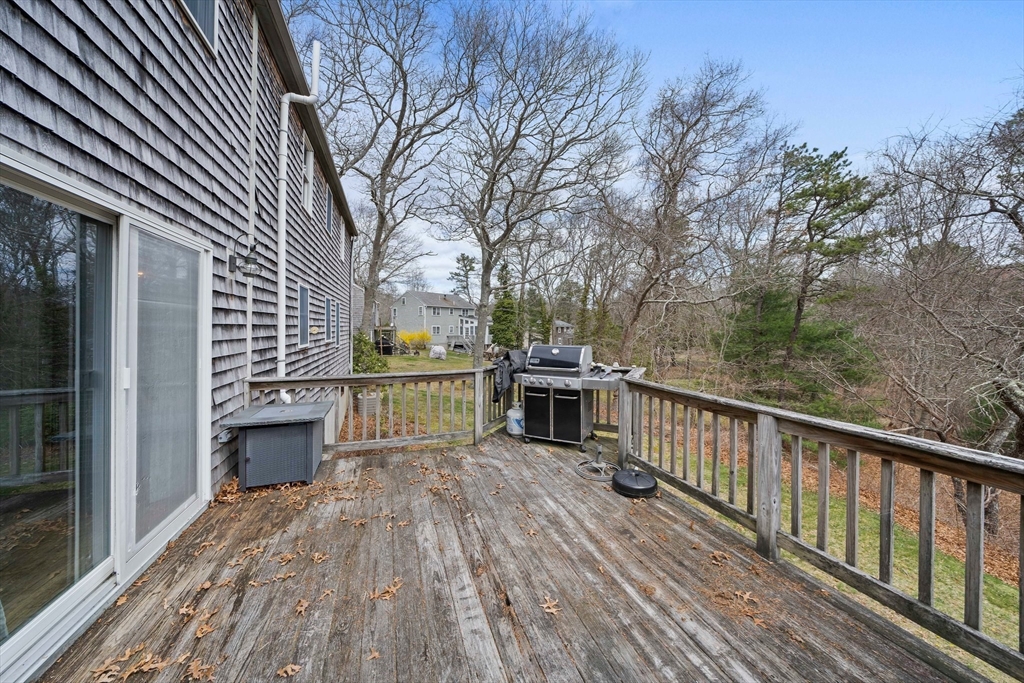 4 Jacqueline Ln
