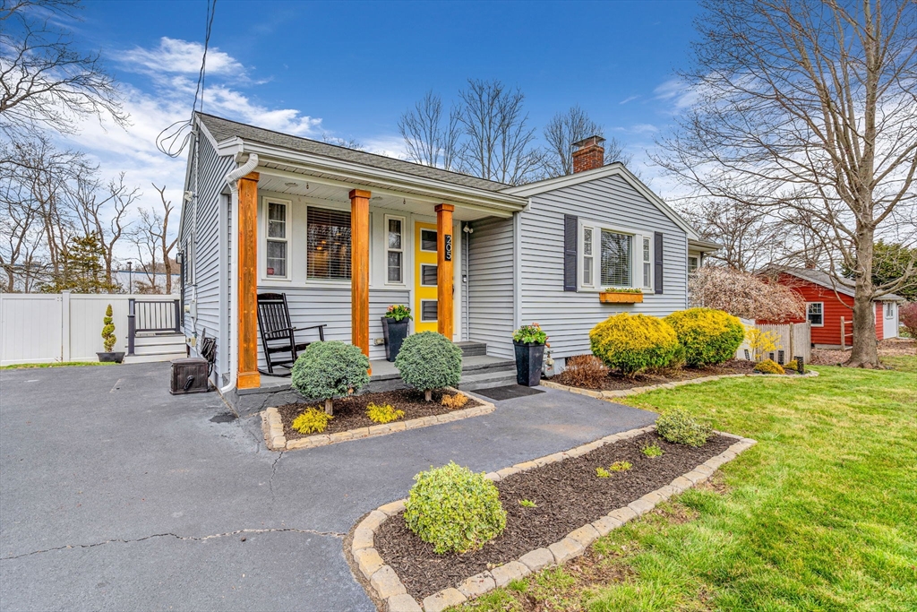 205 Pond St
