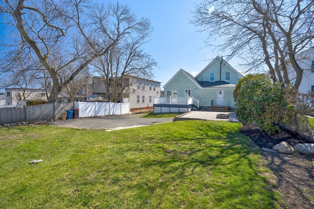 221 Mountain Ave