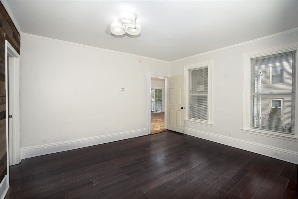 221 Mountain Ave