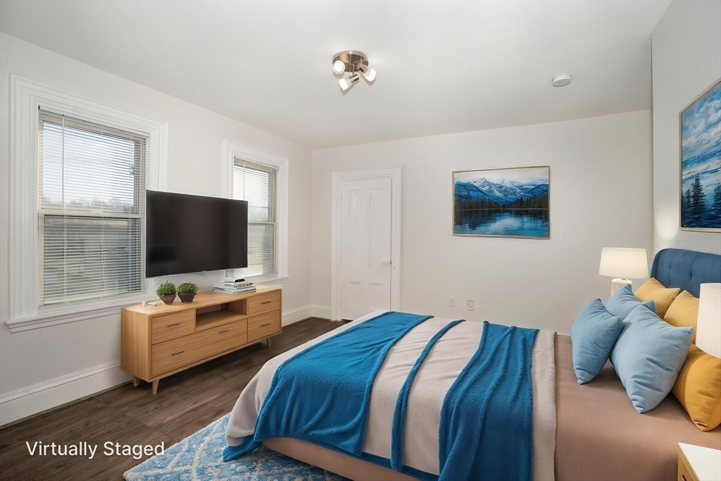 221 Mountain Ave