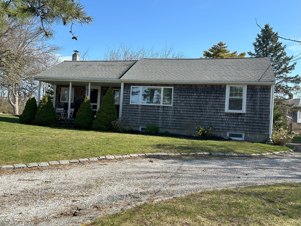 61 Pond View Ave