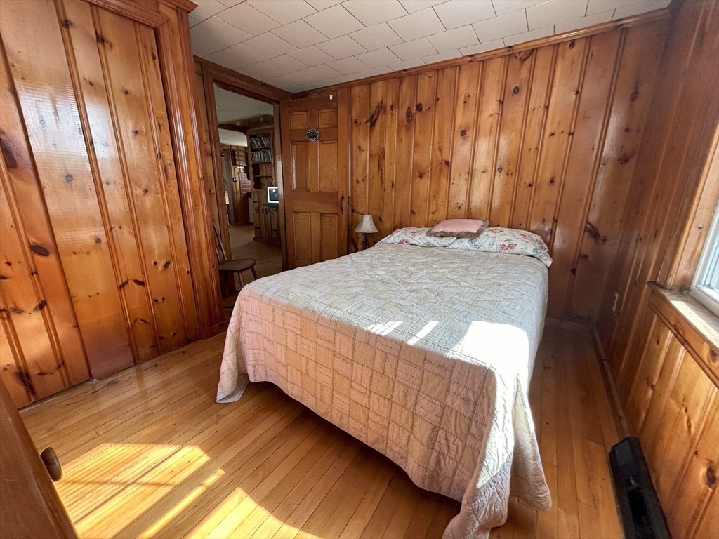 61 Pond View Ave