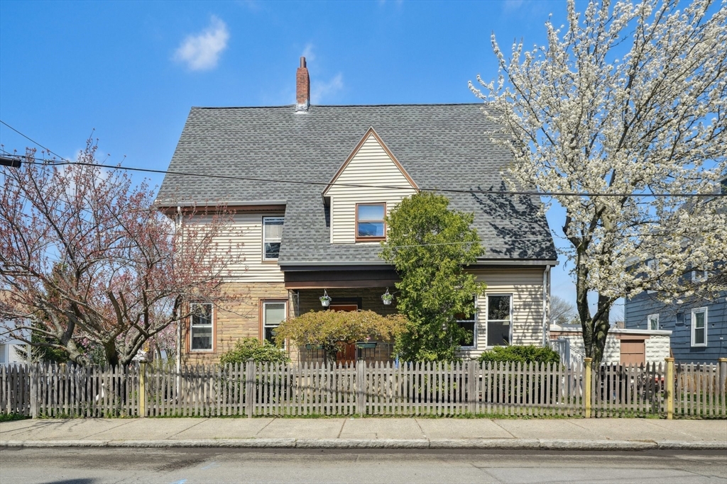 48 Medford St