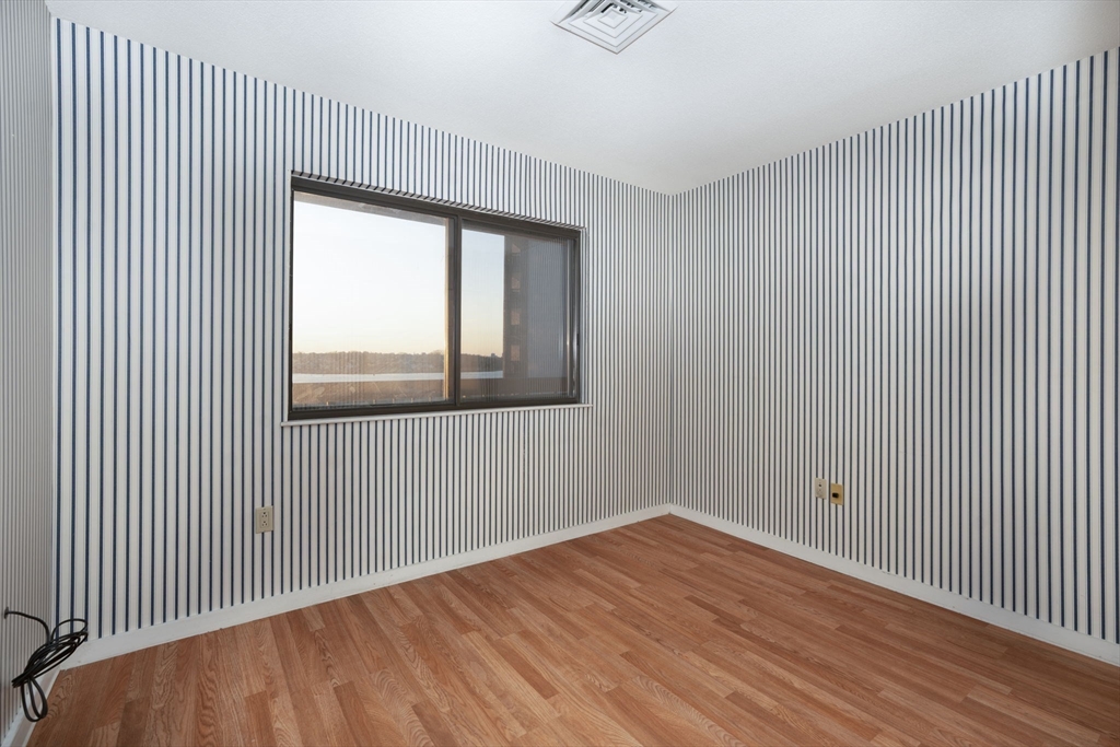 90 Quincy Shore Dr Unit: 414