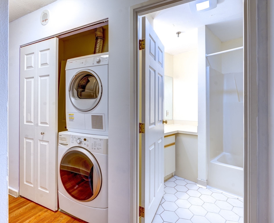 90 Quincy Shore Dr Unit: 414