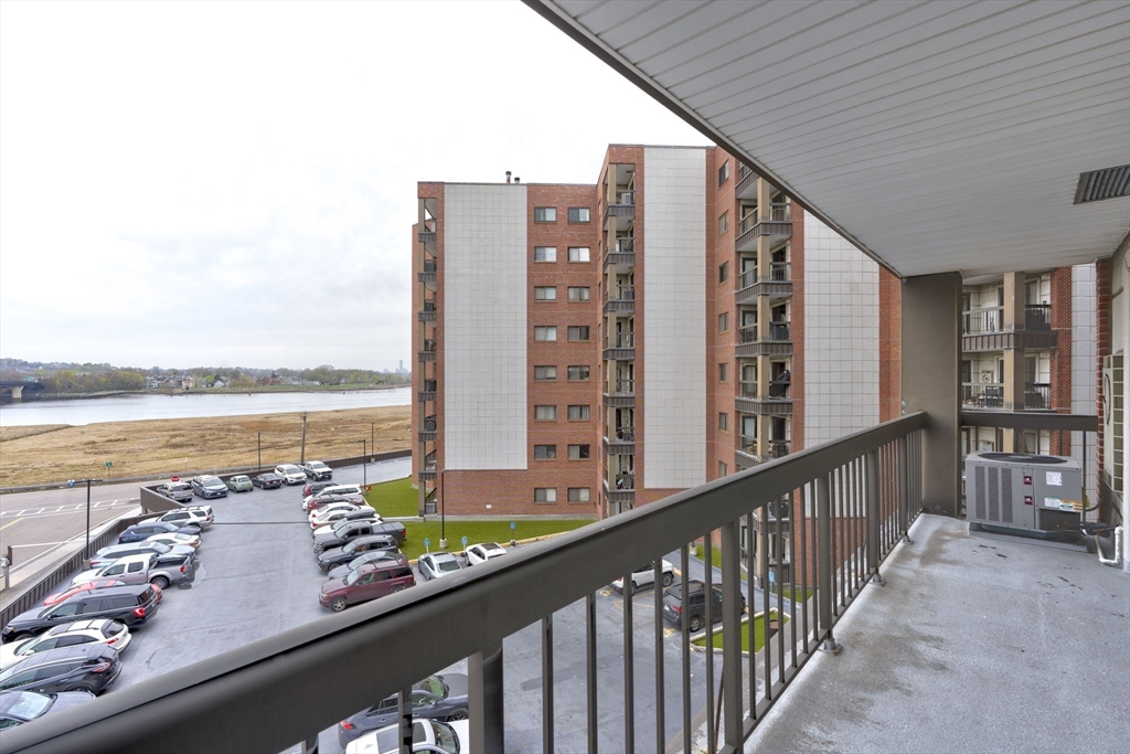 90 Quincy Shore Dr Unit: 414
