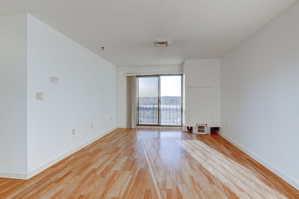 90 Quincy Shore Dr Unit: 414