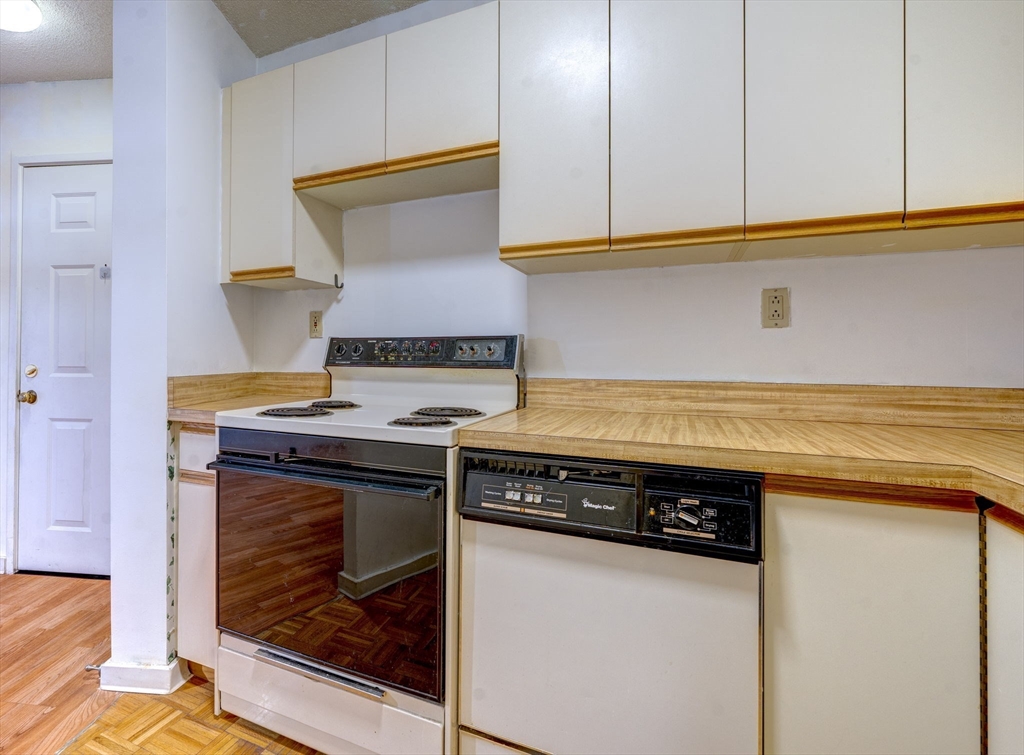 90 Quincy Shore Dr Unit: 414