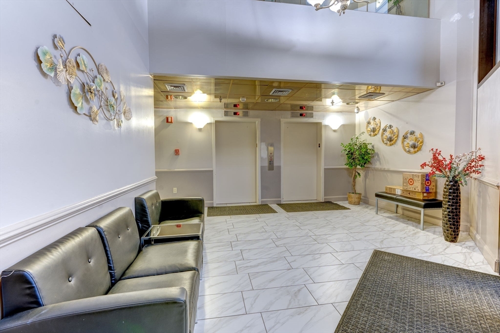 90 Quincy Shore Dr Unit: 414