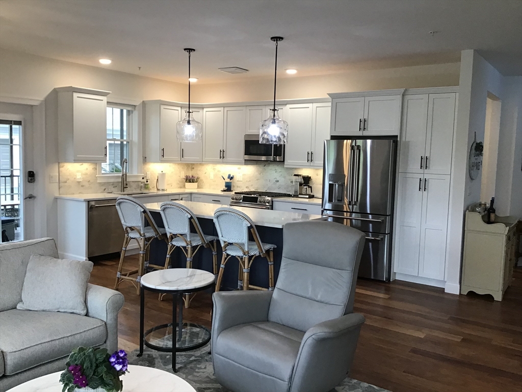 45 Plaza Way # 101