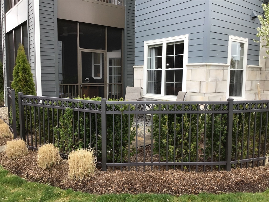 45 Plaza Way # 101