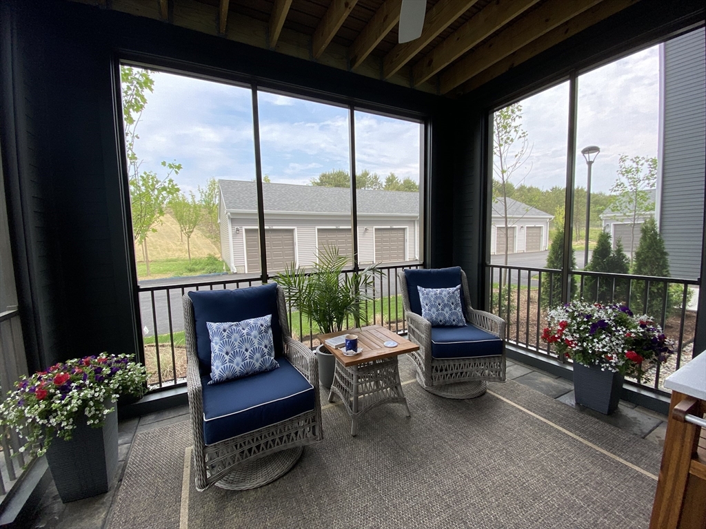 45 Plaza Way # 101