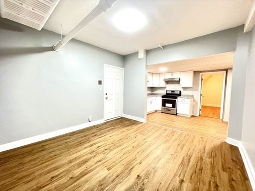 1564 Commonwealth Ave # 17