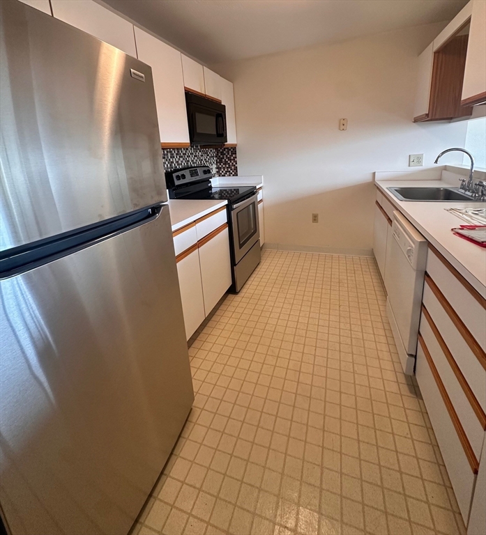 1 Adams St # 207