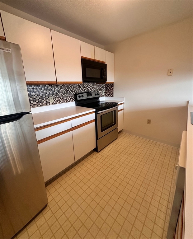 1 Adams St # 207