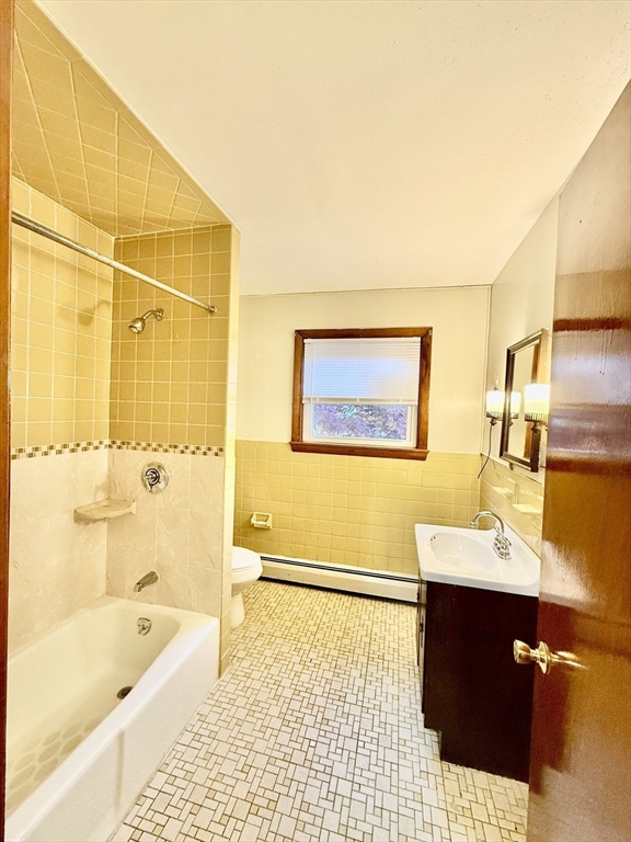 182 Fenno St # 2
