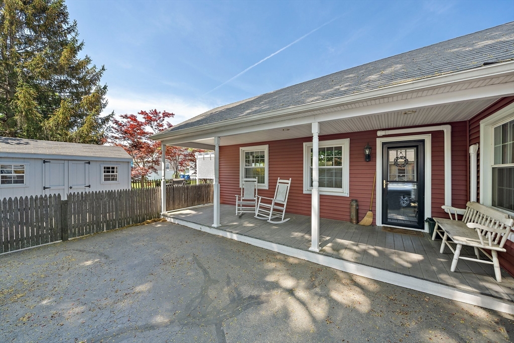 524 Commercial St