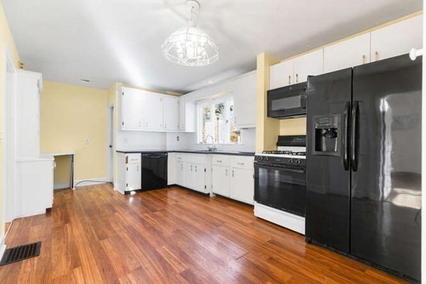 3 Edge Hill Rd # 0