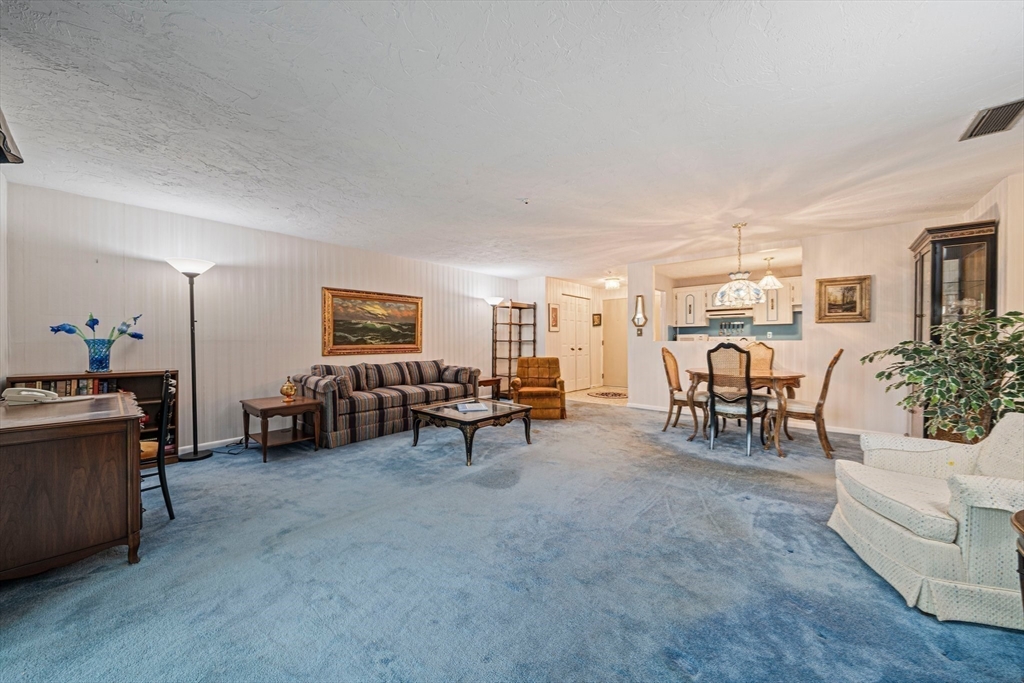 500 Willard St # 203