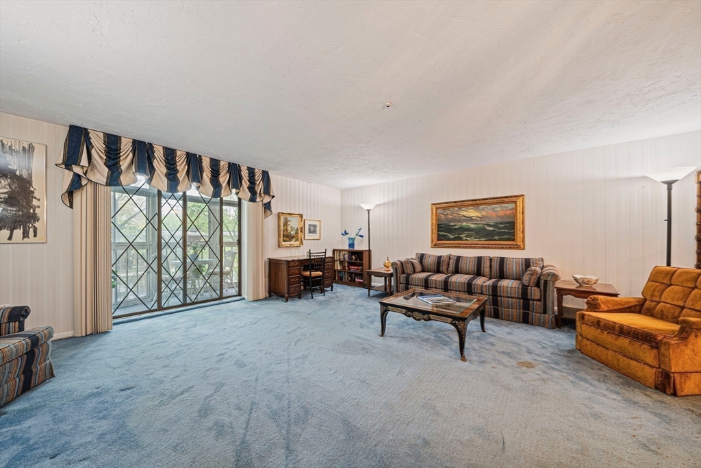 500 Willard St # 203