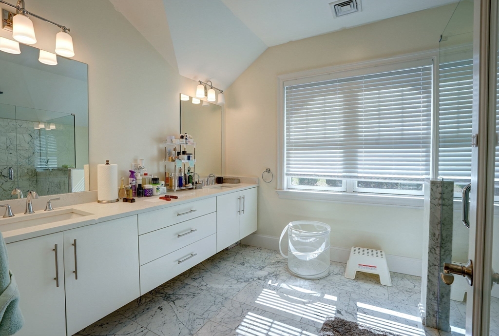 333 Brush Hill Rd # Z2