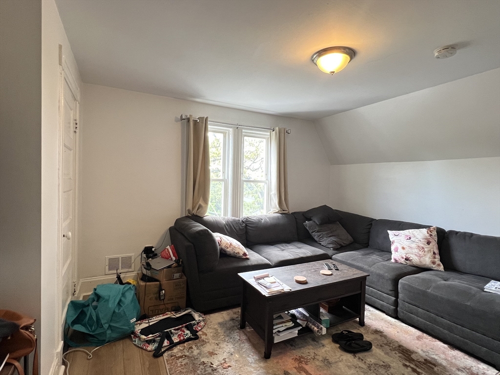 19 Nelson St # 6