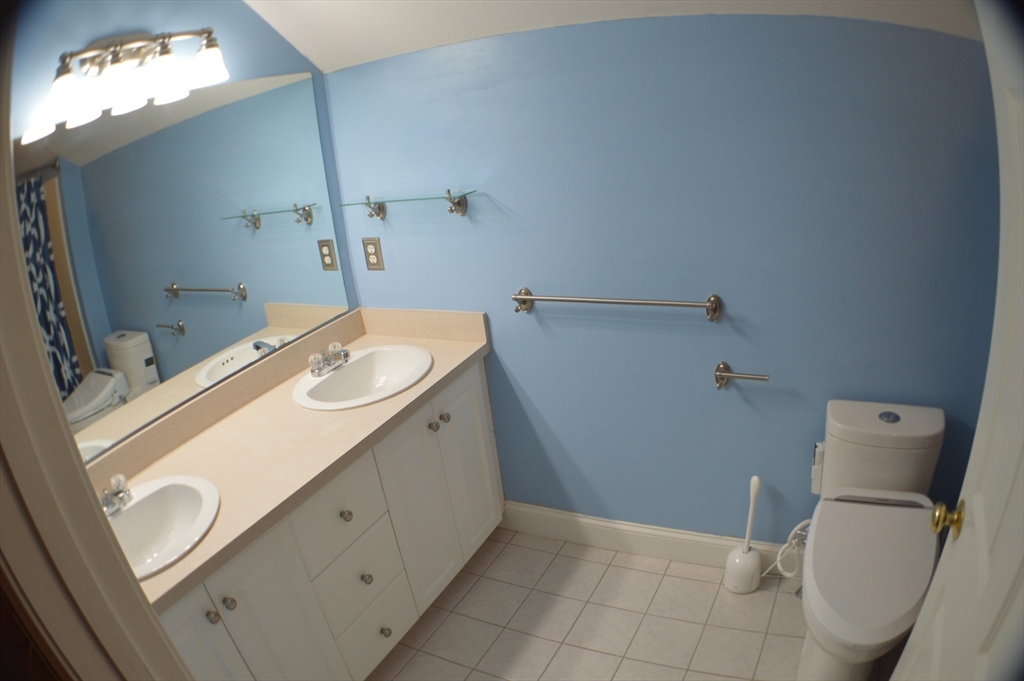 22 Dacy St # 22