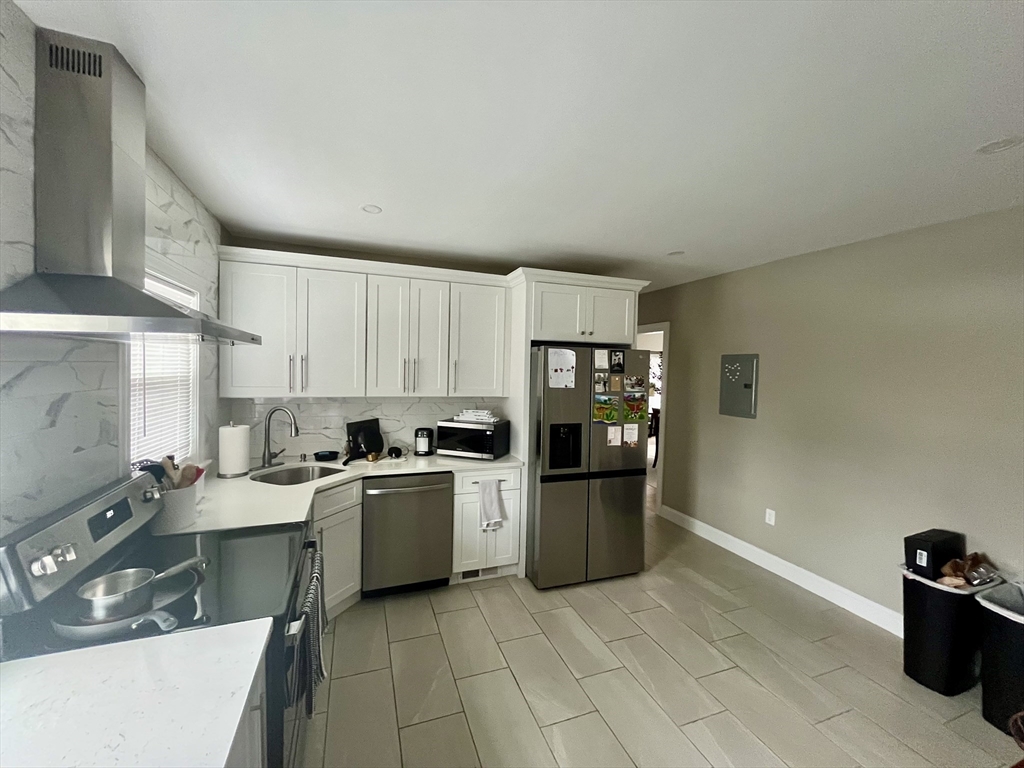 114 W Elm Ave # 1