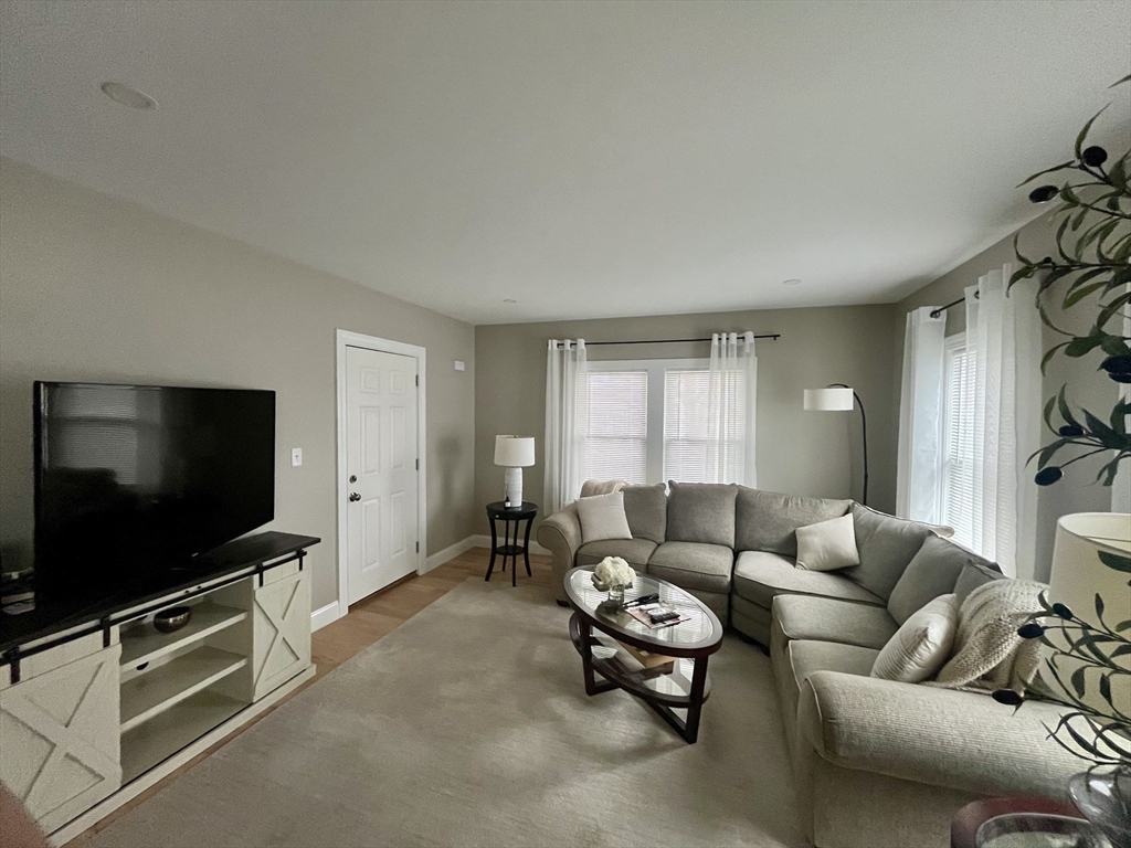114 W Elm Ave # 1