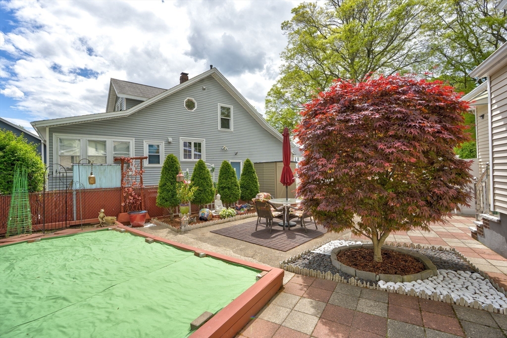 14 Sterling St