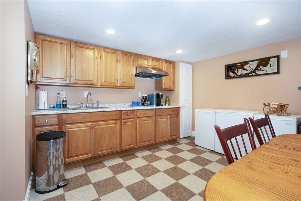 14 Sterling St