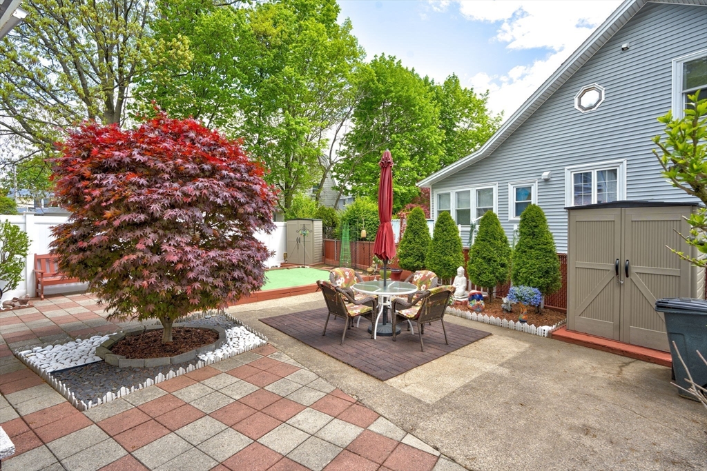 14 Sterling St