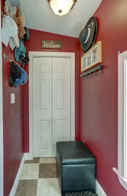 14 Sterling St
