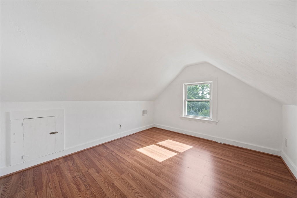 26 Stewart St