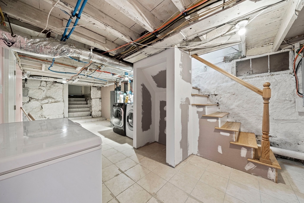 26 Stewart St
