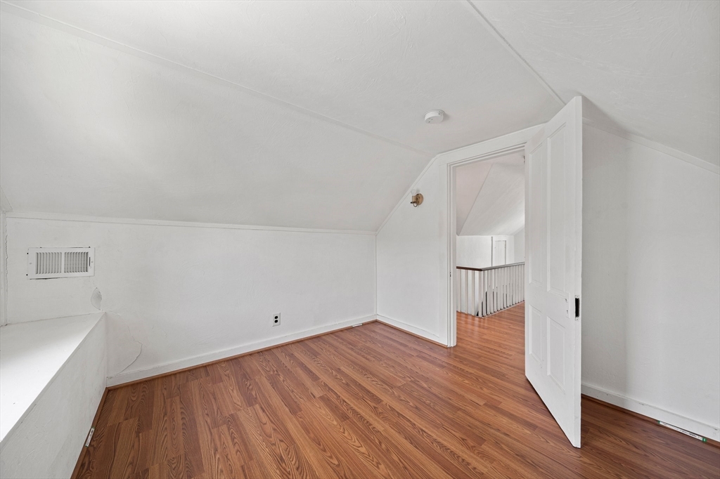 26 Stewart St