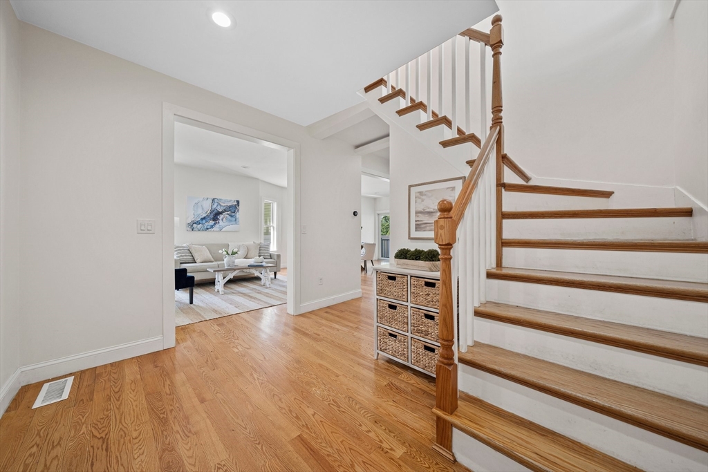 26 Stewart St