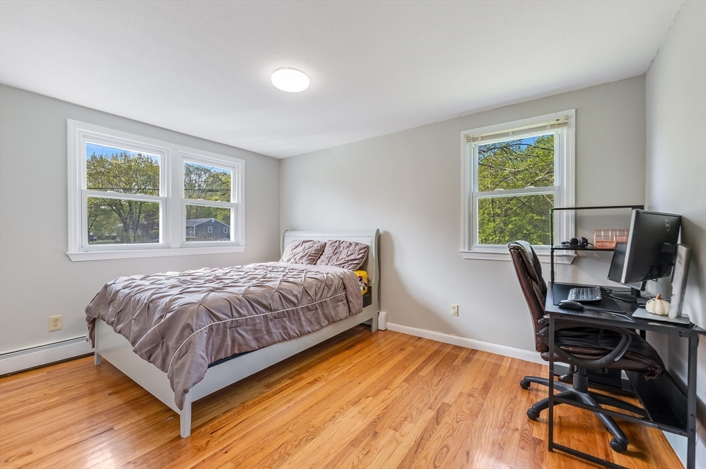 111 E Vanston Rd