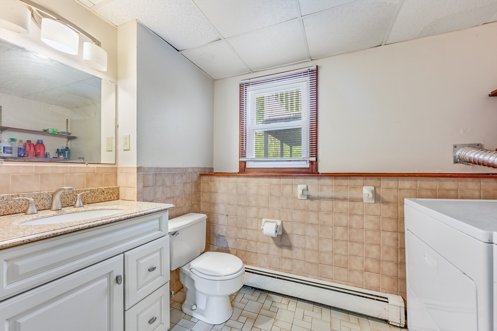 111 E Vanston Rd