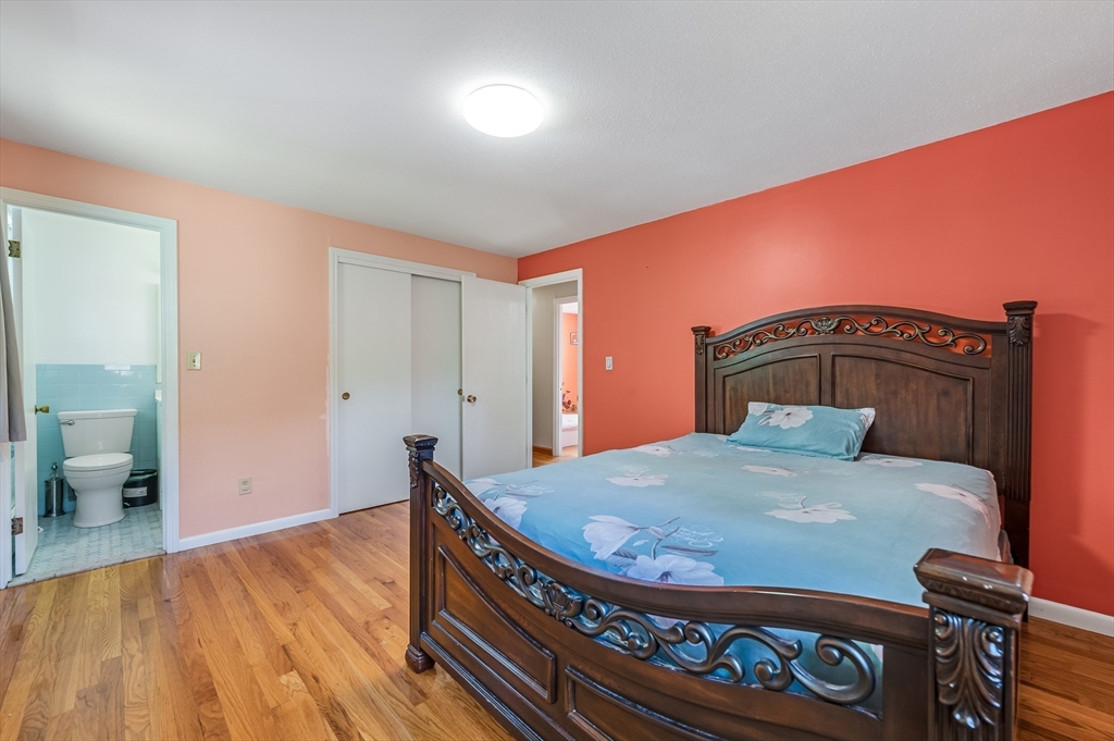 111 E Vanston Rd