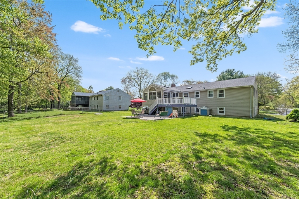 111 E Vanston Rd