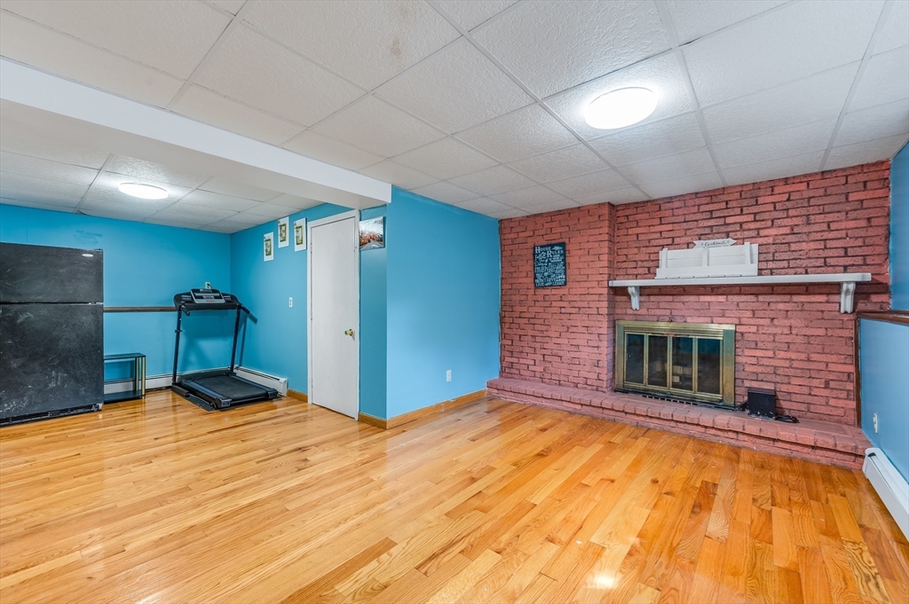 111 E Vanston Rd