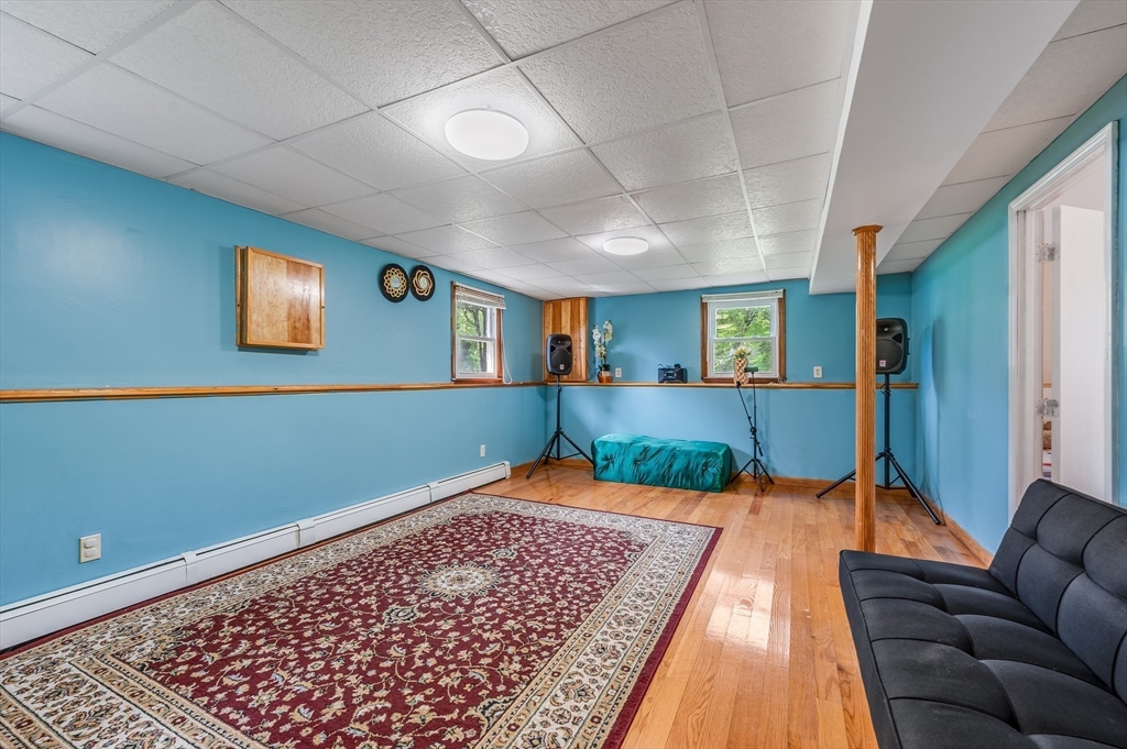 111 E Vanston Rd