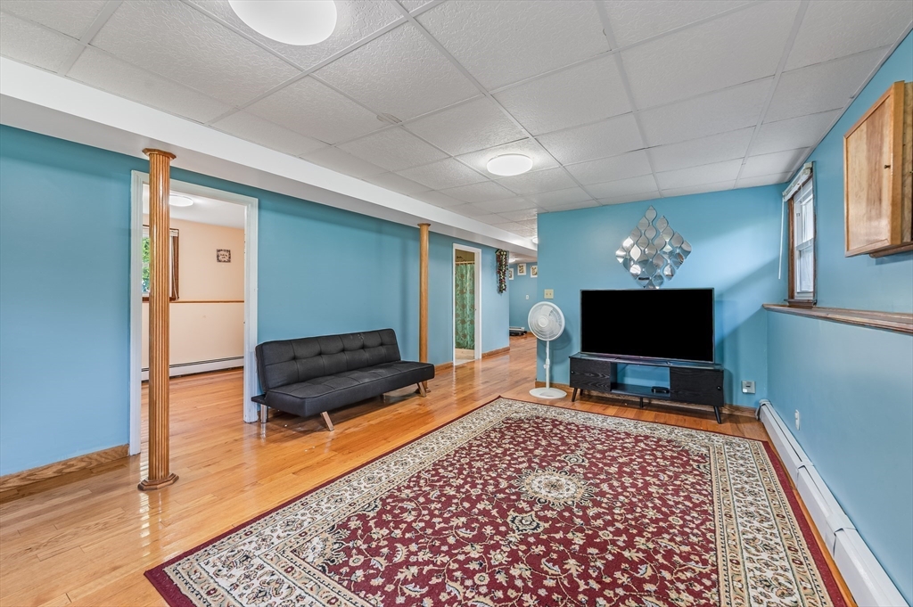 111 E Vanston Rd