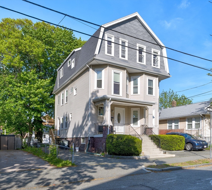 90 Safford St # 2