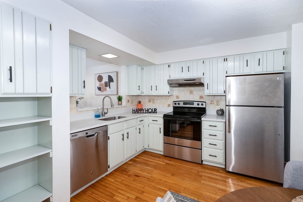 25 Church St # 2
