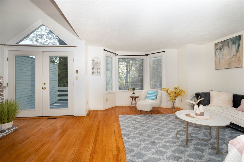 25 Church St # 2